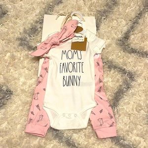 BNWT Rae Dunn “Moms Favorite Bunny” baby outfit size 3-6 months 🐰